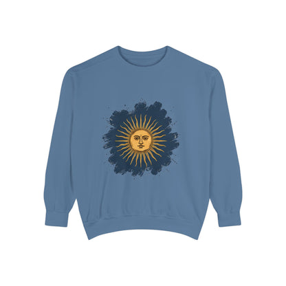 Sunburst Graphic Sweatshirt — Vintage Celestial Sun Crewneck