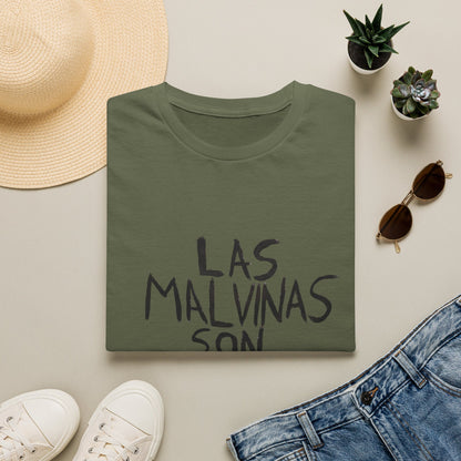 T-Shirt — "Las Malvinas son Argentinas" Patriotic Graphic Tee