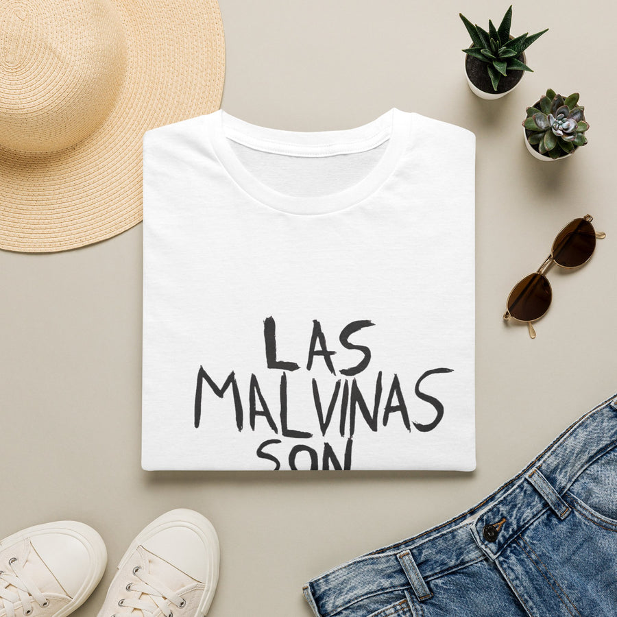 T-Shirt — "Las Malvinas son Argentinas" Patriotic Graphic Tee