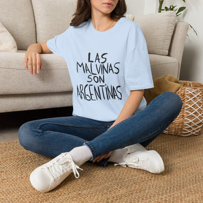T-Shirt — "Las Malvinas son Argentinas" Patriotic Graphic Tee
