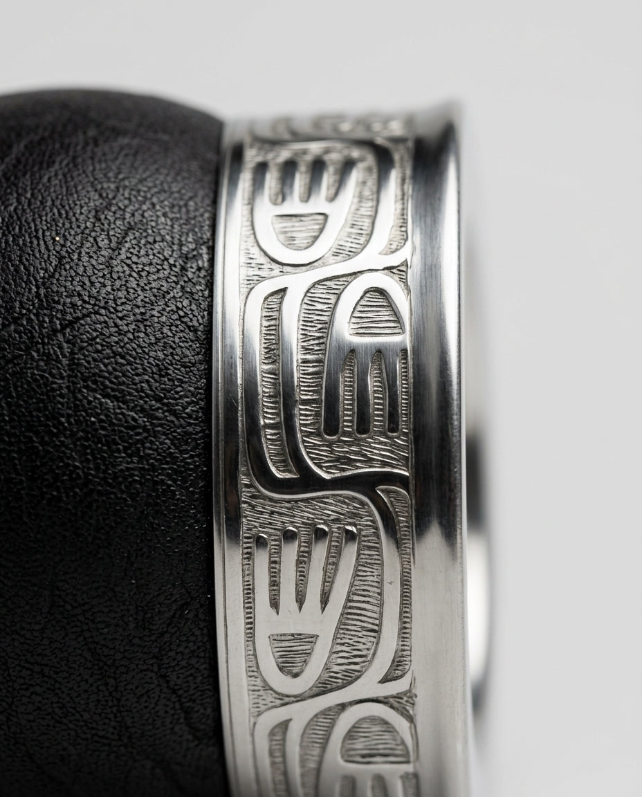 Mate Gourd — Engraved Rim Detail | Generated by Modelize