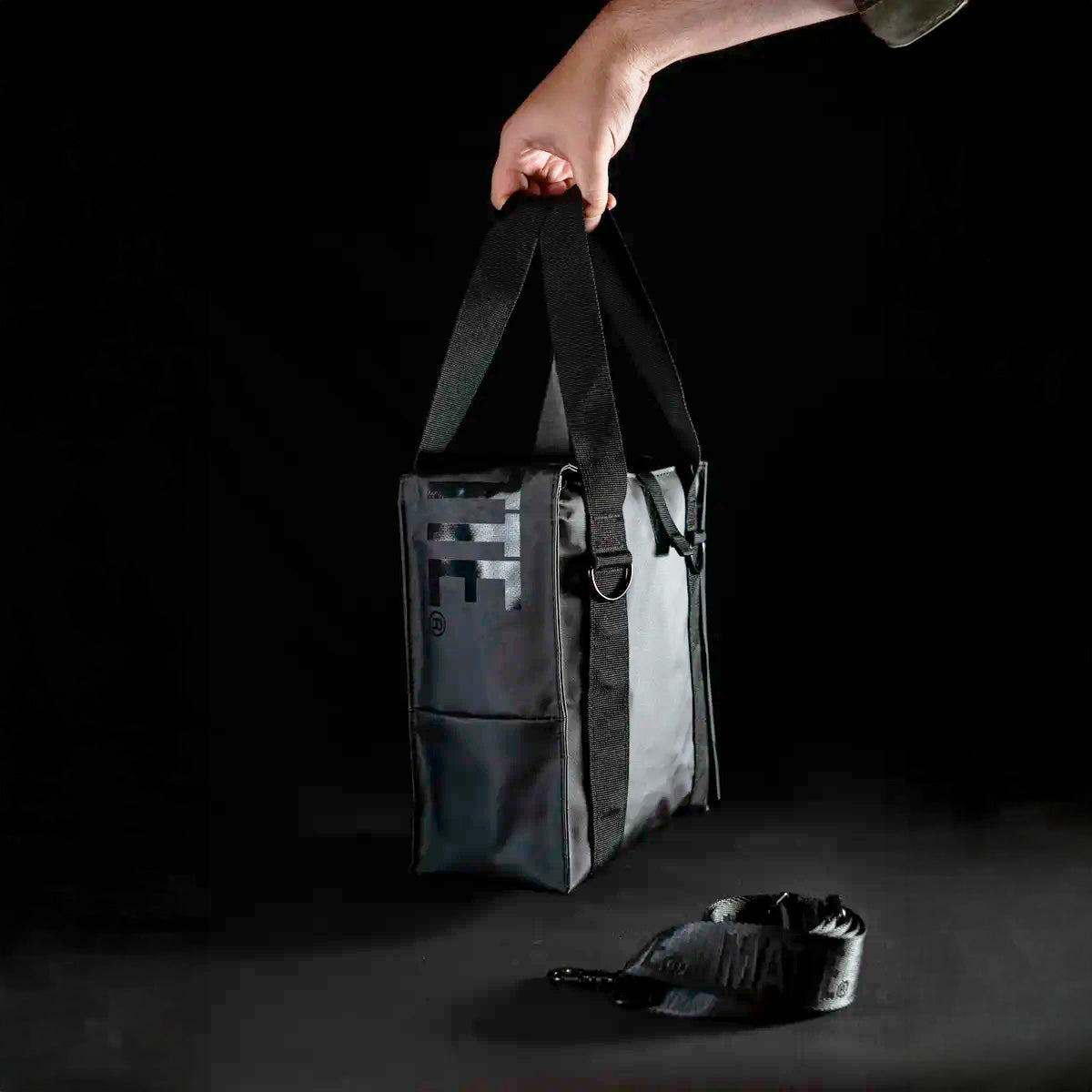 Premium Matte Black Matera Bag – Waterproof Insulated Mate Carrier with Adjustable Shoulder Strap
